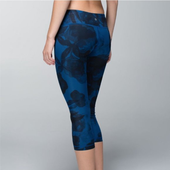 lululemon athletica Pants - Lululemon Wunder Under Crop II *Full-On Luxtreme Jumbo Inky Floral 4